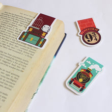 Load image into Gallery viewer, Official Harry Potter Hogwarts Express Themed Magnetic Bookmarks - Set of 3
