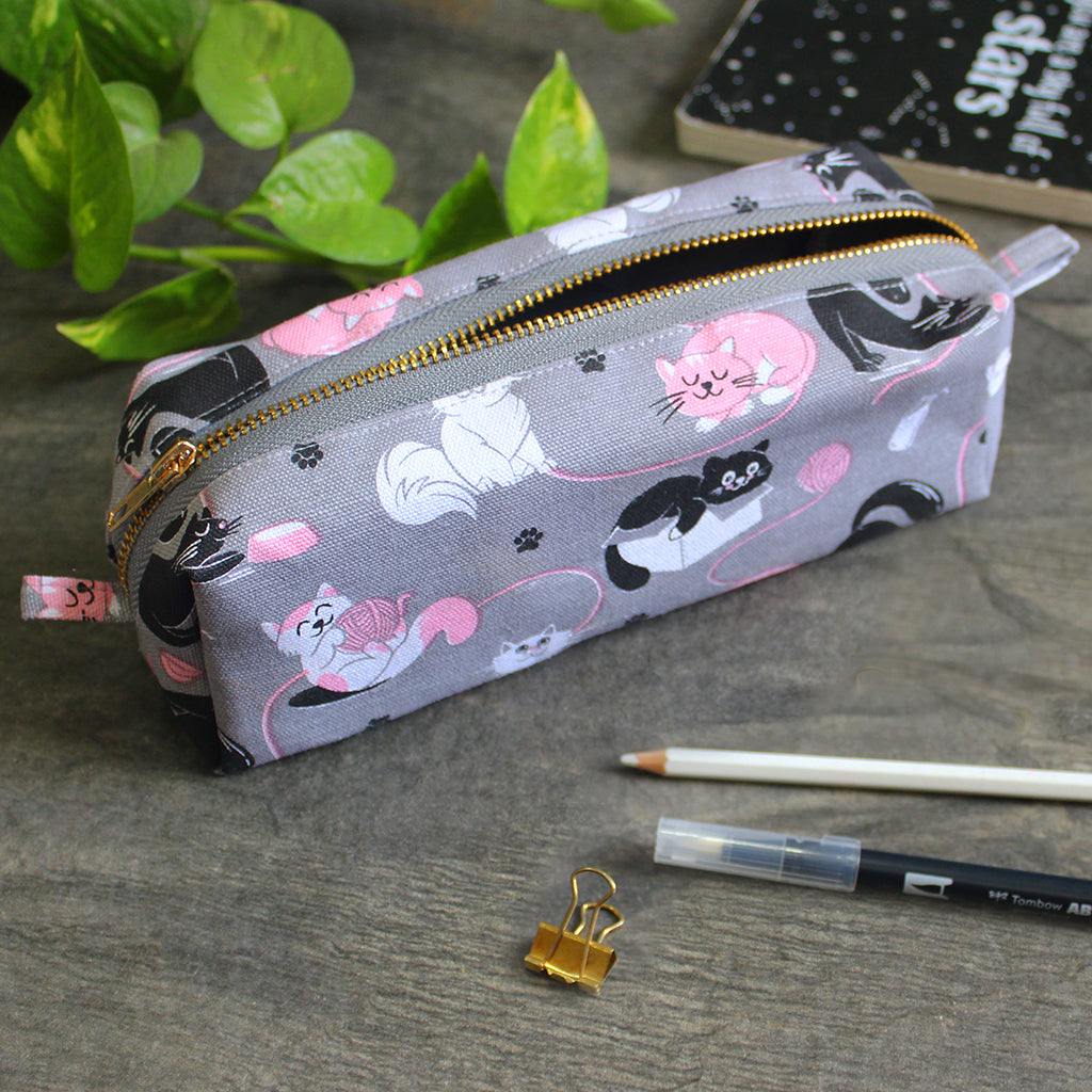 Canvas Zippered Box Pouch with Waterproof Lining - Multipurpose, Stationery Pouch, Accessories Pouch, Makeup Pouch - Cats